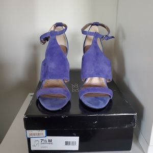 Bcbg size 7.5 Sapphire heels